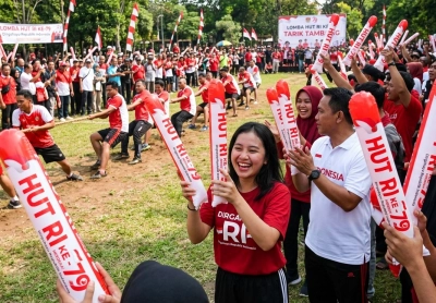 Balon Tepuk Serang